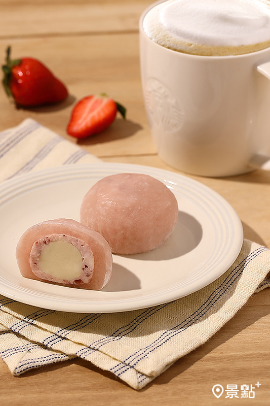 草莓優格星蕨餅。