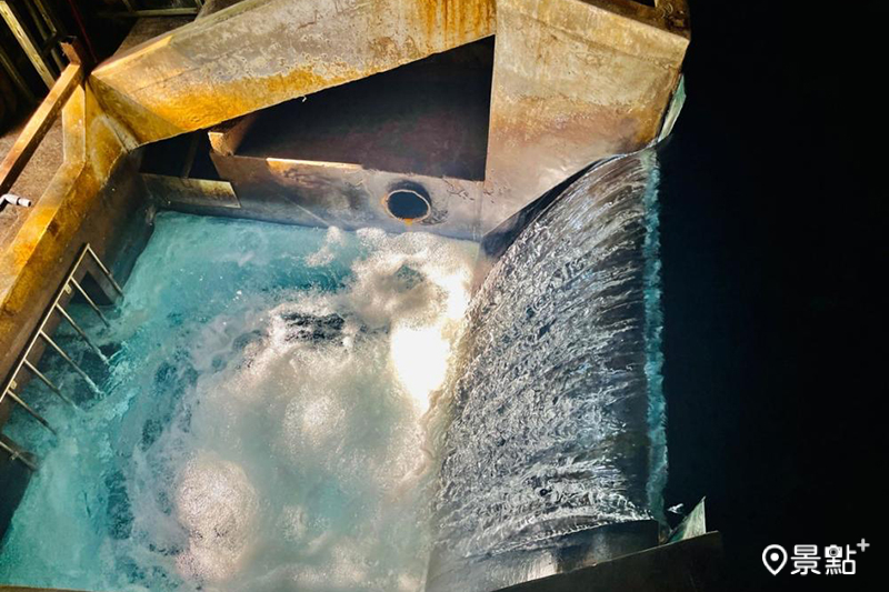 感受火山礦泉的純淨天然。