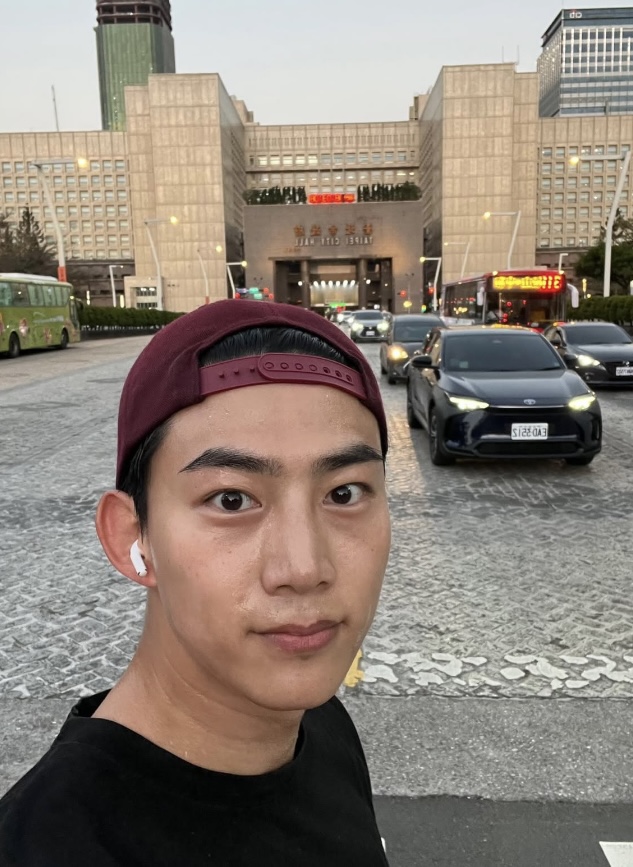 2023年3月來台時的畫面。
