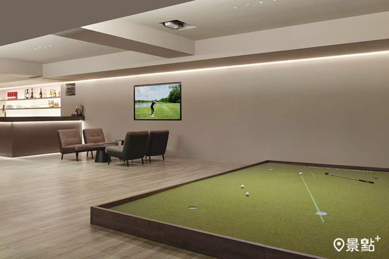 Tee Time娛樂空間，可享用汲飲調酒等休憩區。