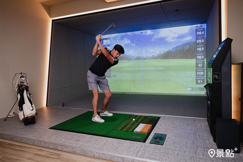 包廂每小時1500元，不另計人次，適合與三五好友一起同樂。