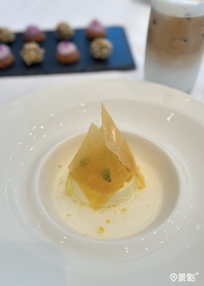 鹽麴鳳梨奶酪。