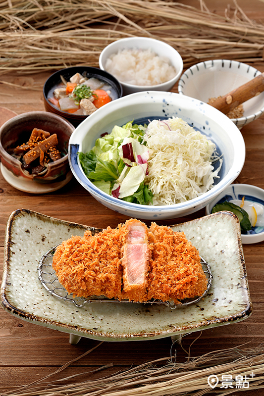 平埔黑豚TORO里肌套餐。