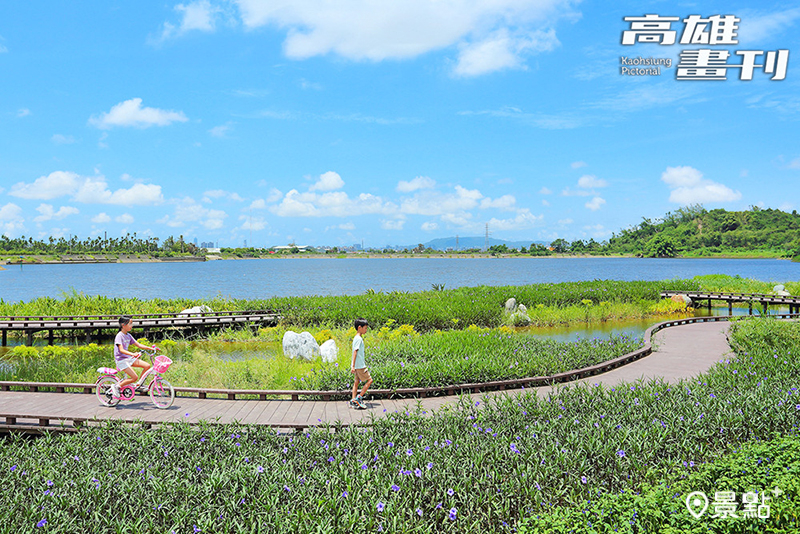 綠意盎然的觀音湖環湖步道，是放鬆心靈、親近自然的絕佳去處。( 圖／高雄市新聞局，以下同）