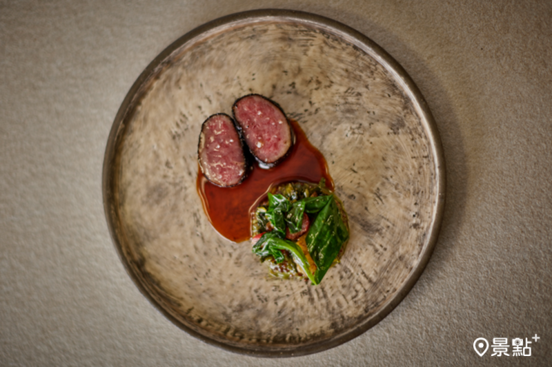 Restaurant Allen招牌菜「香煎鴨胸佐西芹與塊根芹」。