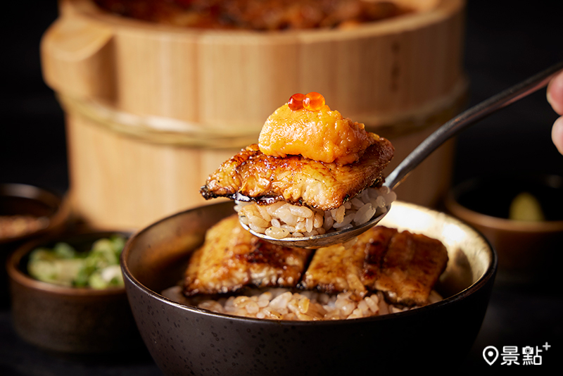 豪華鰻重五吃。