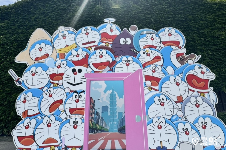 票亭胖已設有打卡場景背板。