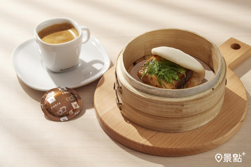 炙香啡醬刈包。