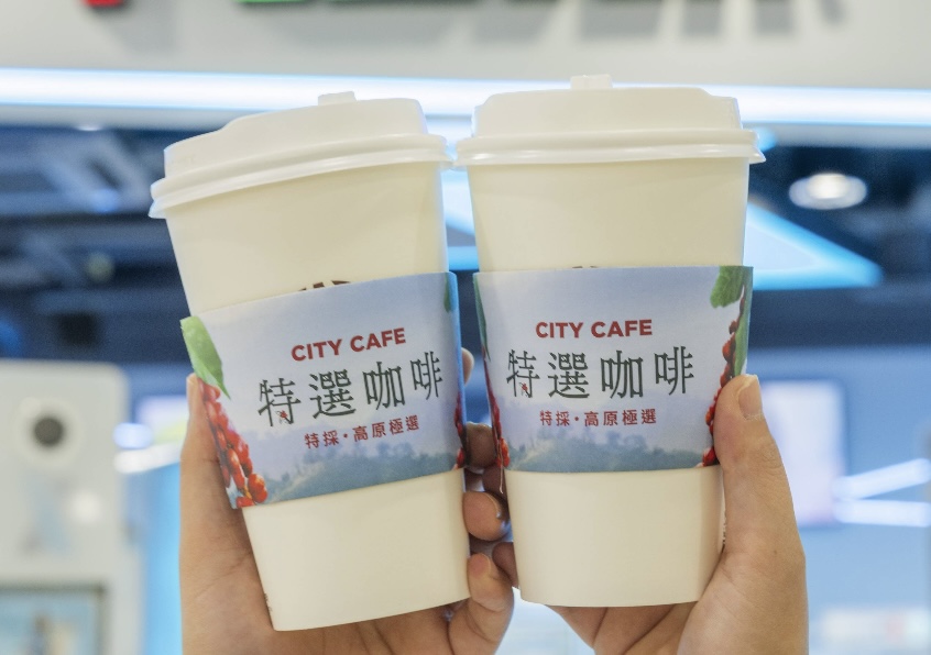 咖啡拿鐵買一送一放大任選2杯99元！HERSHEY’S好時獨家聯名冰沙登場