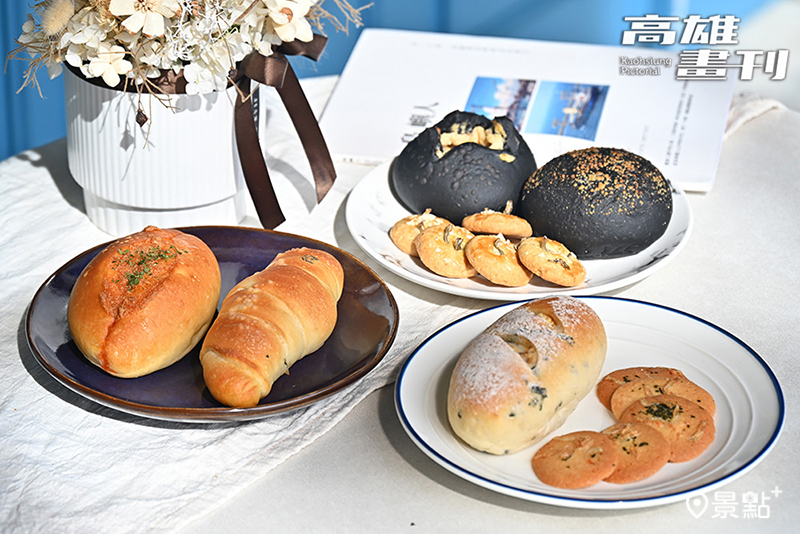 將旗津在地海味揉入麵團裡，用烏魚子、海帶、干貝醬等，創造出美味的「船說」。