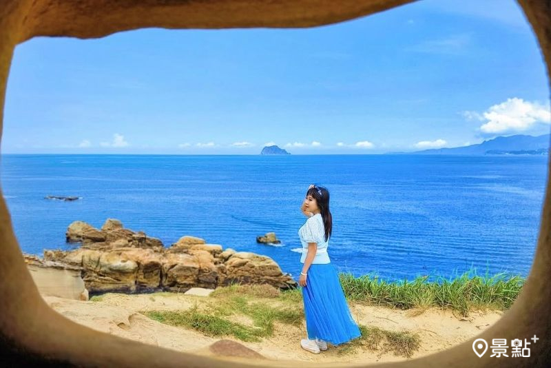 萬里駱駝峰號稱「台版維納斯海岸」，吸引人前往取景。（圖／airratseng）