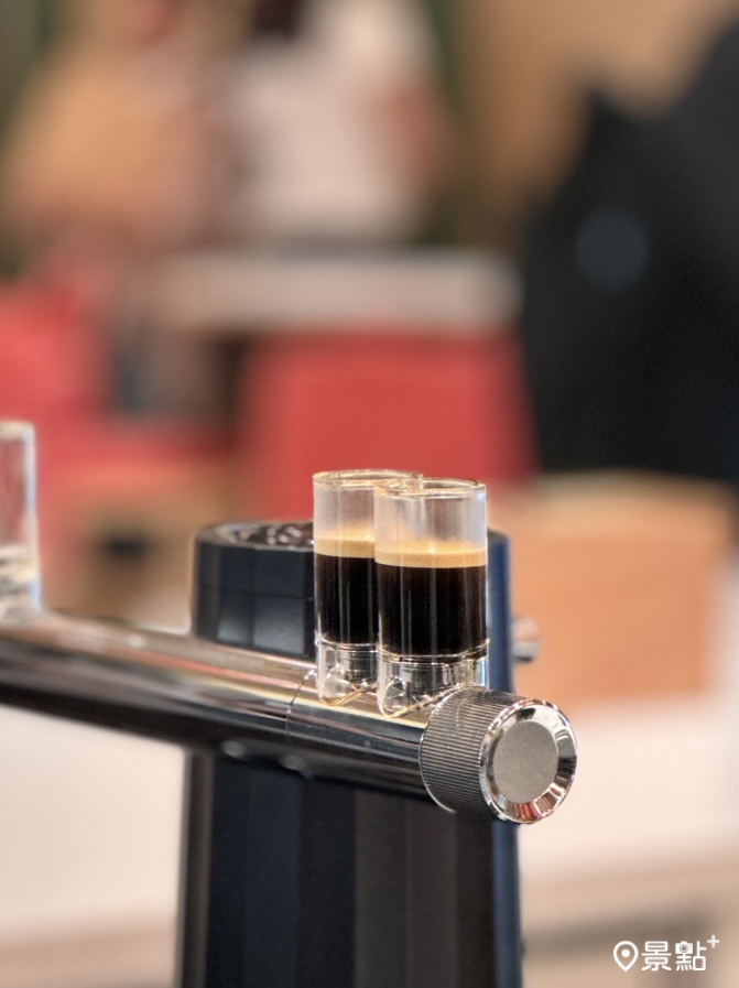 全台首個OVISO咖啡機。