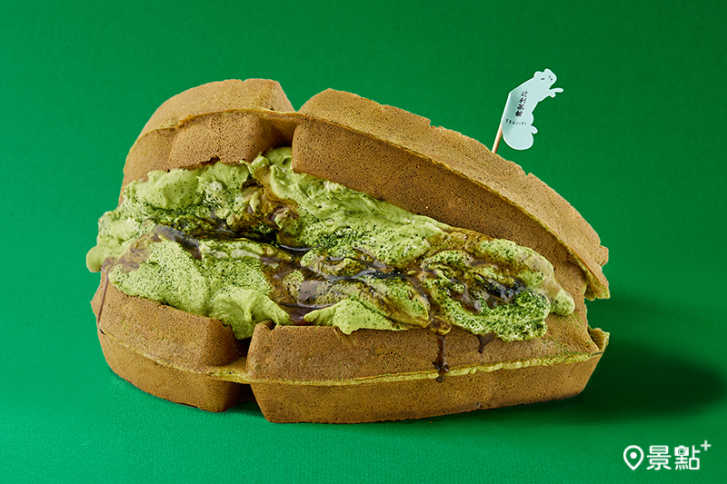 辻利抹茶白狐淡雪自製糖蜜華夫餅。