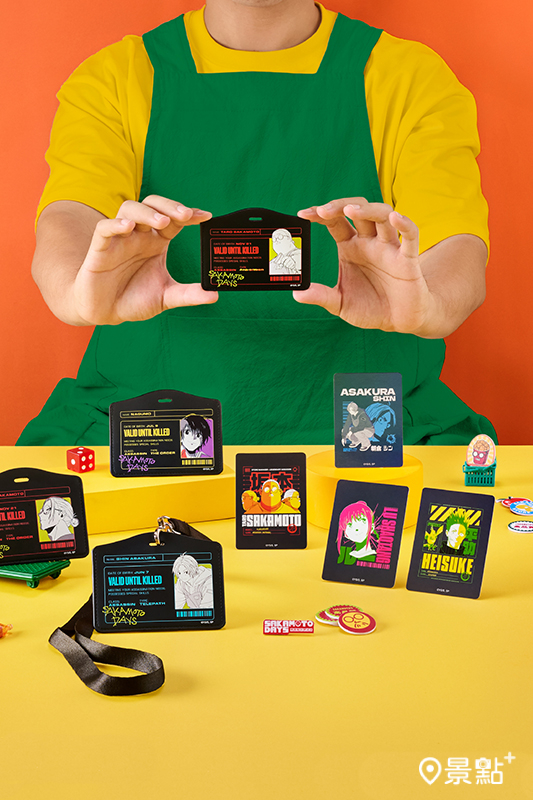 首波聯名周邊！買聯名套餐289元隨餐附贈一張，盲卡加價購單張49元，證件套加價購199元。