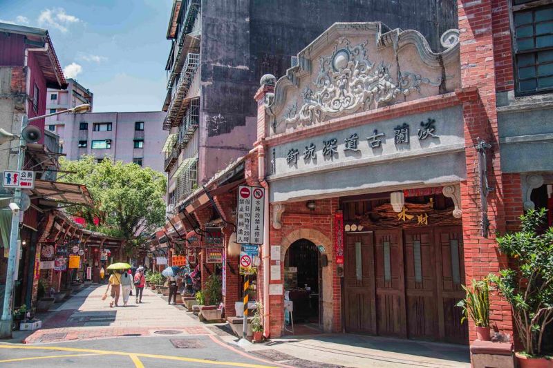 順遊景點「深坑老街」。（圖／新北市政府新聞局協助影視拍攝與發展中心）