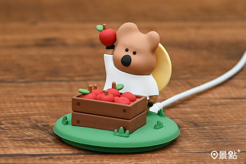 三合一磁吸充電盤。