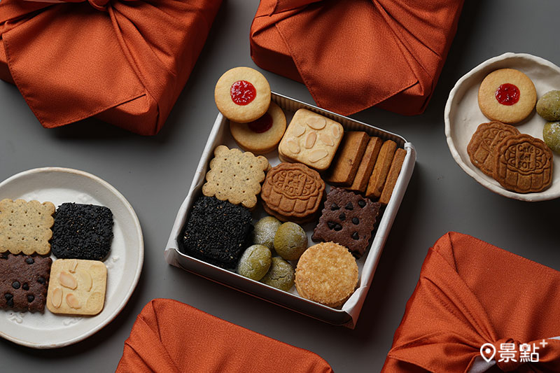 月映花和餅乾禮盒。