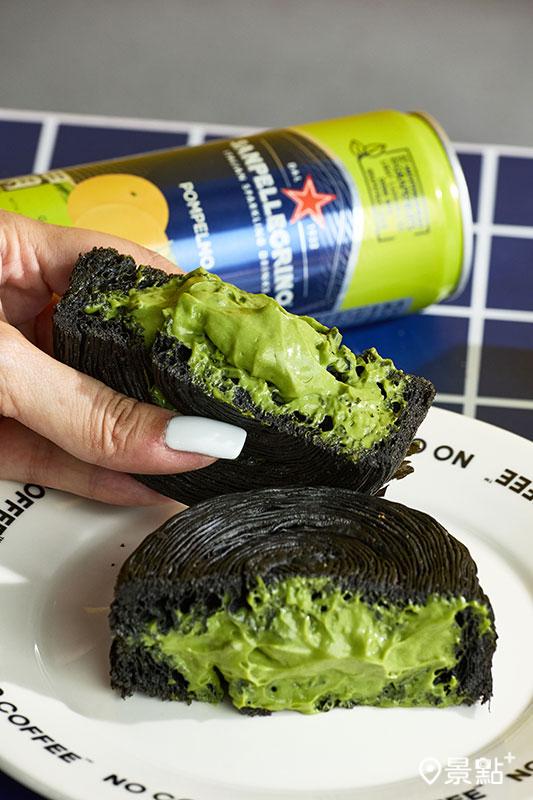 柚香抹茶可頌。