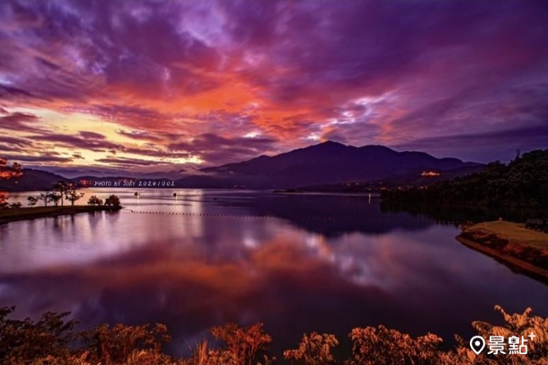 於「日月潭國家風景區」拍攝的火燒雲美景。（圖／taiwan.8591）