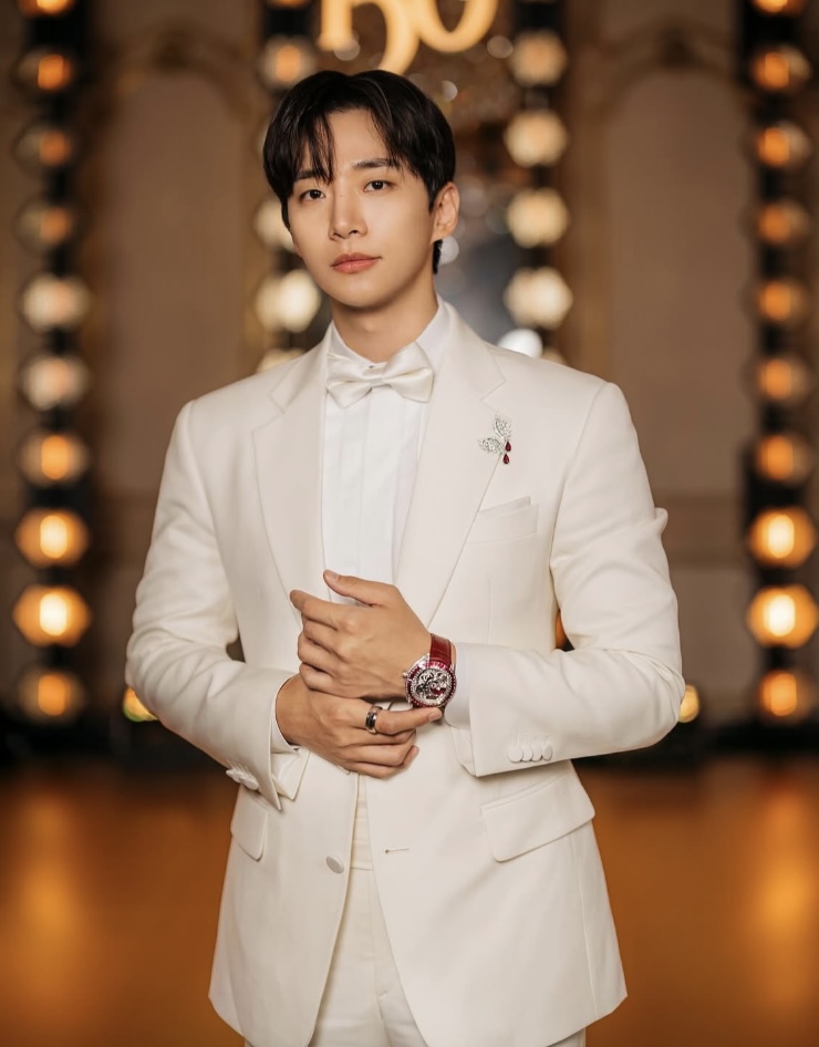 2PM李俊昊主持本屆AAA頒獎典禮。(圖 / le2jh )