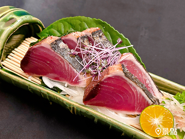 四國料理88屋首次登台！正宗職人現場炙燒秀－炙燒鰹魚藁燒。