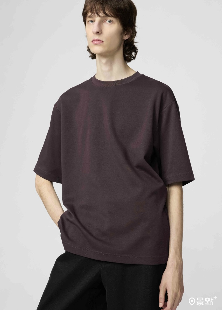 475355男女適穿 AIRism棉質寬版圓領T恤 售價NT$590