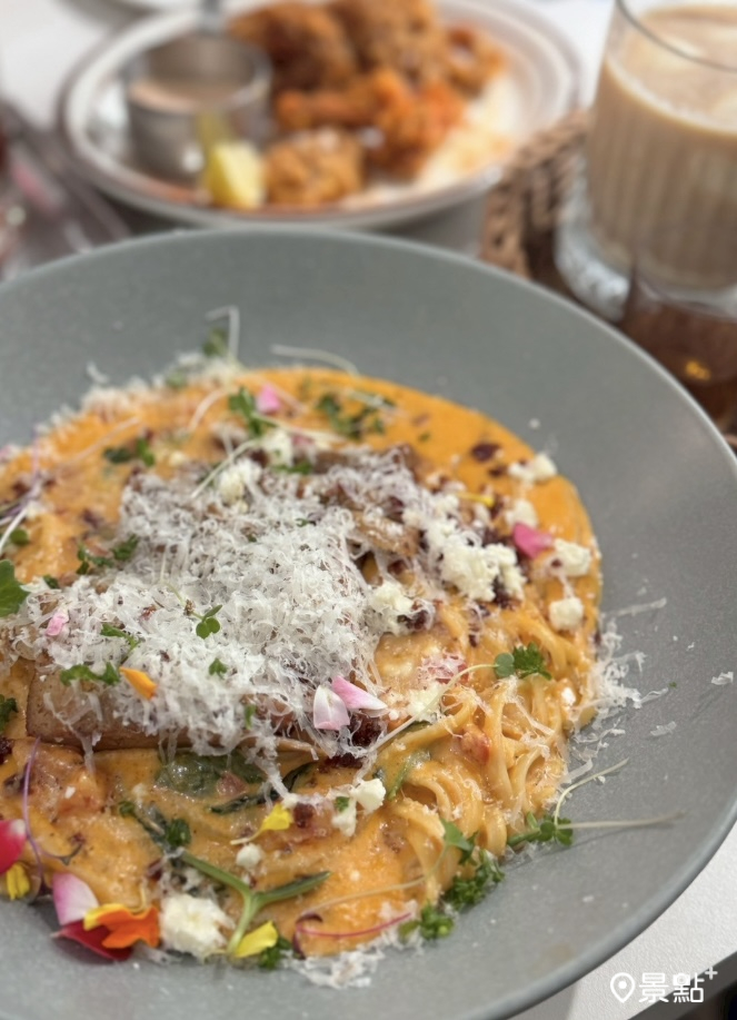 Cheese奶油醬松阪豬 義大利麵。