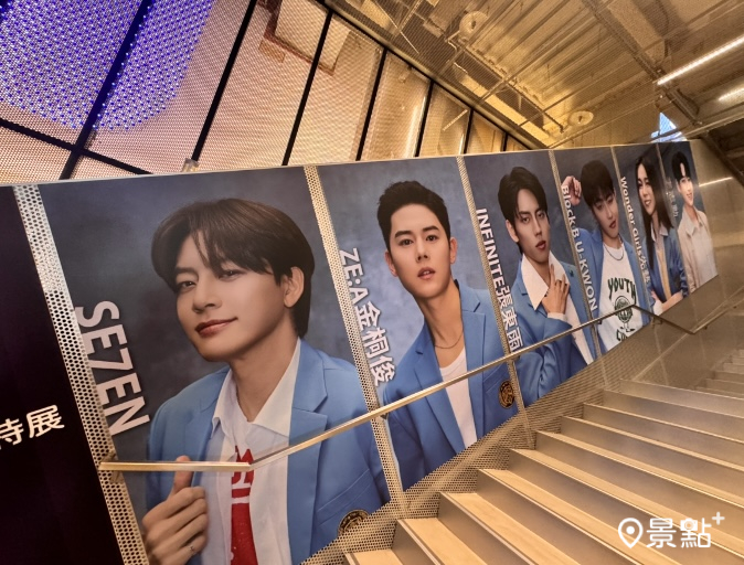 藍盒子現場Dream High音樂劇大型海報牆。（圖 / 景點+ 張盈盈）