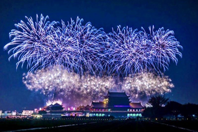 （圖為往年煙火／嘉義縣政府）