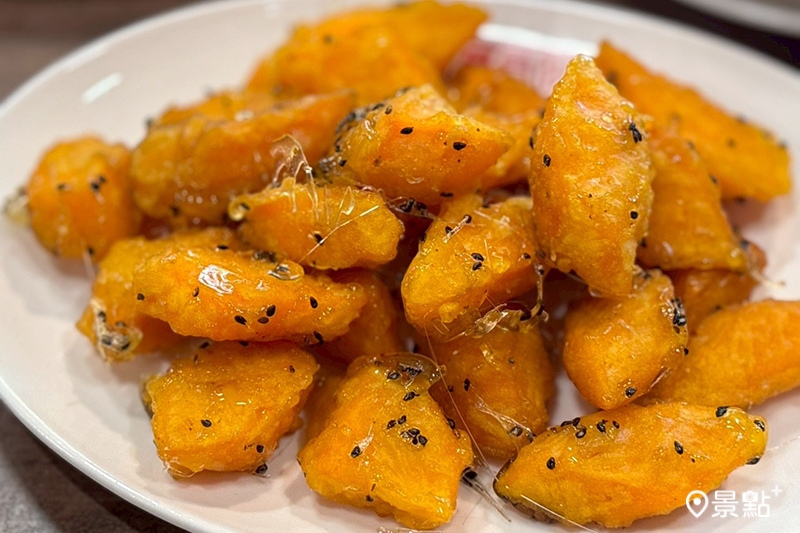 道地的台味甜點「拔絲地瓜」是隱藏版菜單，帶給客人驚喜！（圖／景點+ 張盈盈）