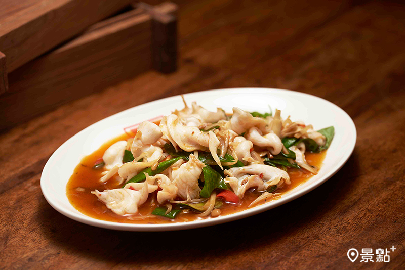 蒜炒曼波魚腸。（圖／鵝肉川臺菜）