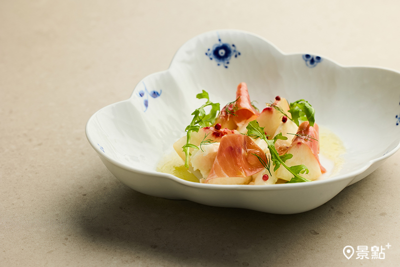 水蜜桃 莫札瑞拉 卡布里沙拉。