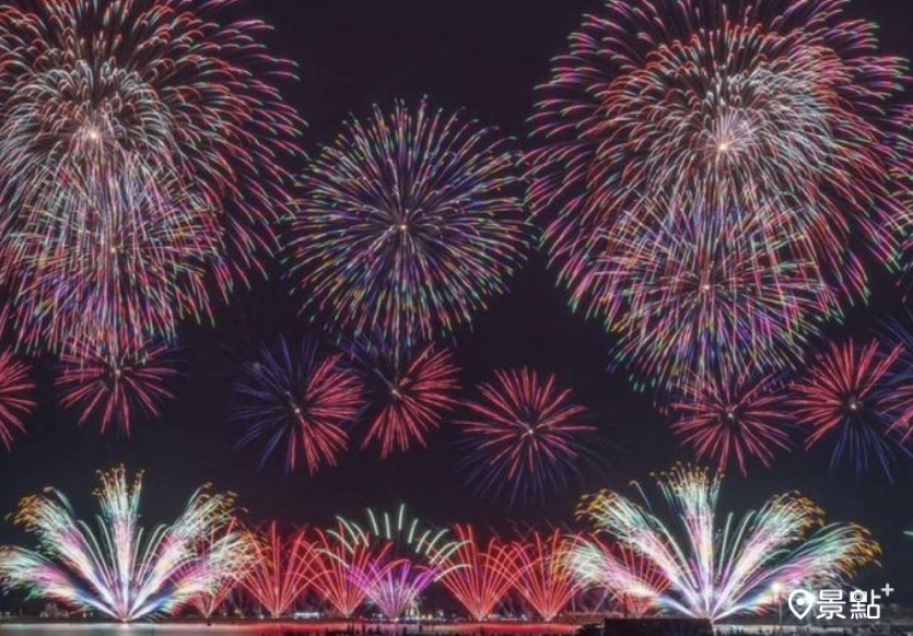 1.8萬發海上煙火秀中秋綻放！玖壹壹鼓鼓演唱會親子氣墊水池市集中秋連假必玩