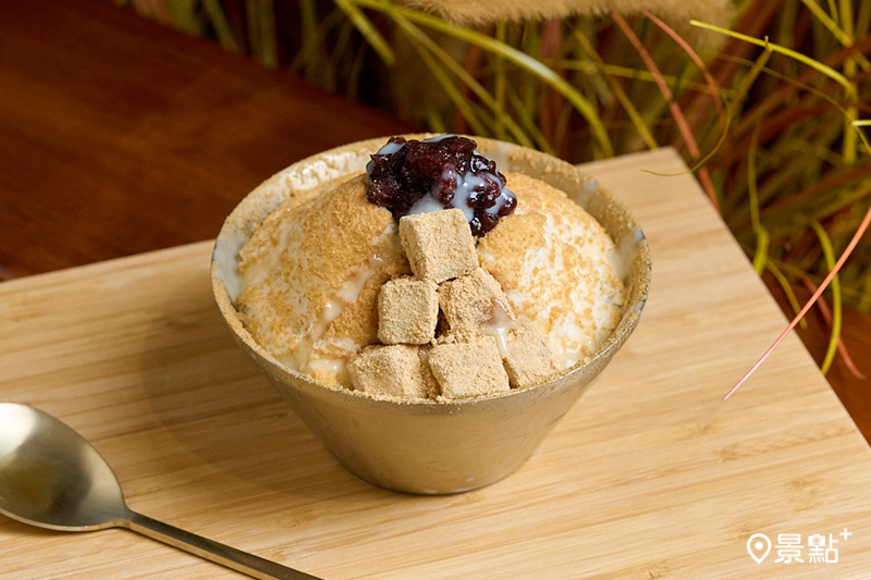 韓國進口的雪冰機器特別打造韓味十足的「韓國雪冰」。