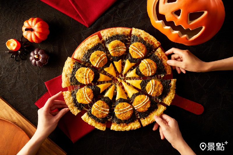 不給豬排就搗蛋！必勝客萬聖節搞怪咖哩豬排比薩 大比薩特價399元優惠