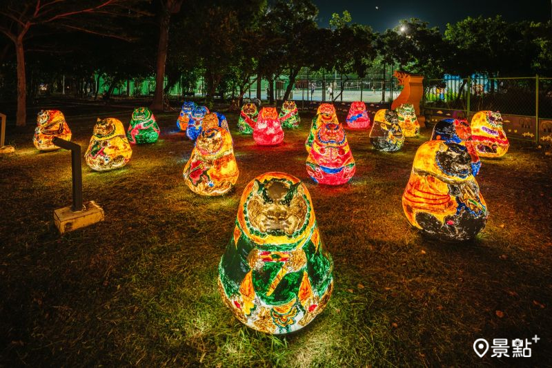 《獅頭不倒翁》。