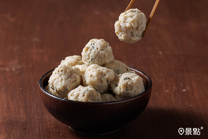 單點的雞肉丸手工繁複，限量提供。