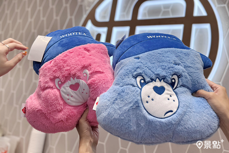 Care Bears™  造型抱枕。