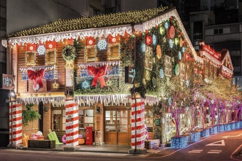 以下為往年瓦庫燒肉聖誕造景。（圖／瓦庫燒肉，以下同）