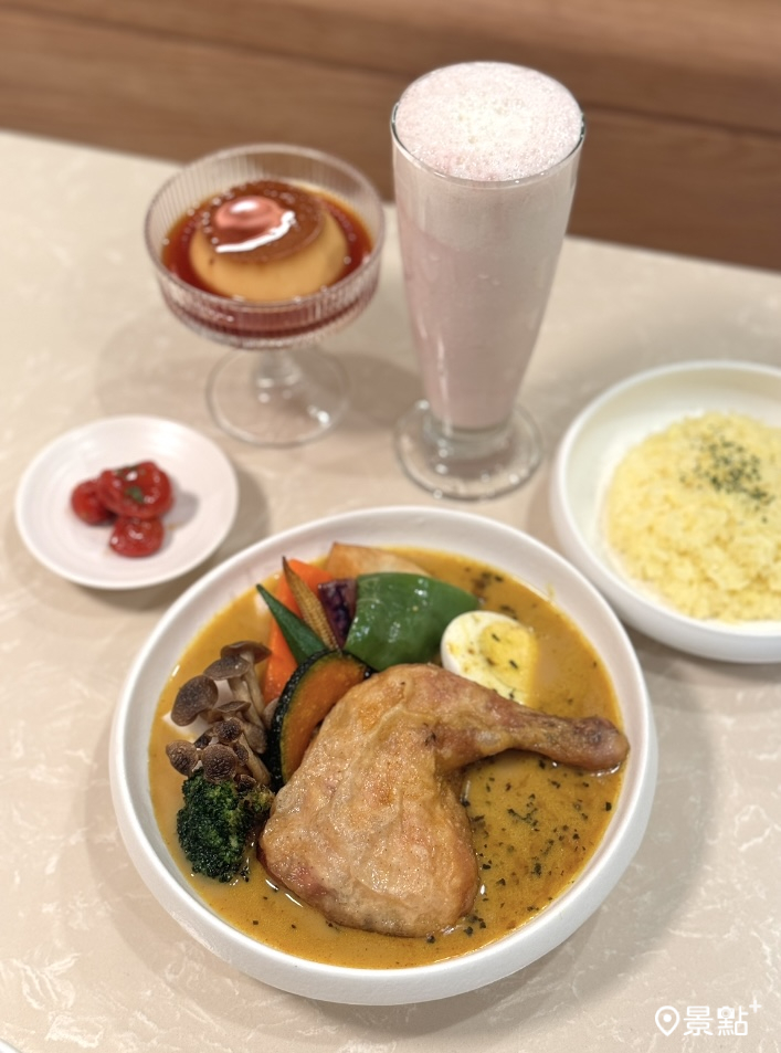 軟嫩雞腿湯咖哩。