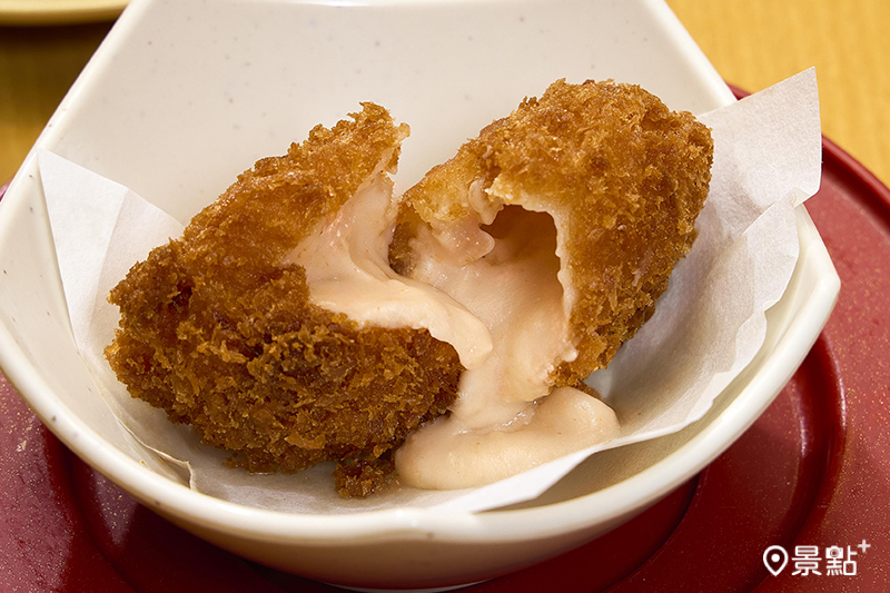 螃蟹奶油可樂餅 $60。