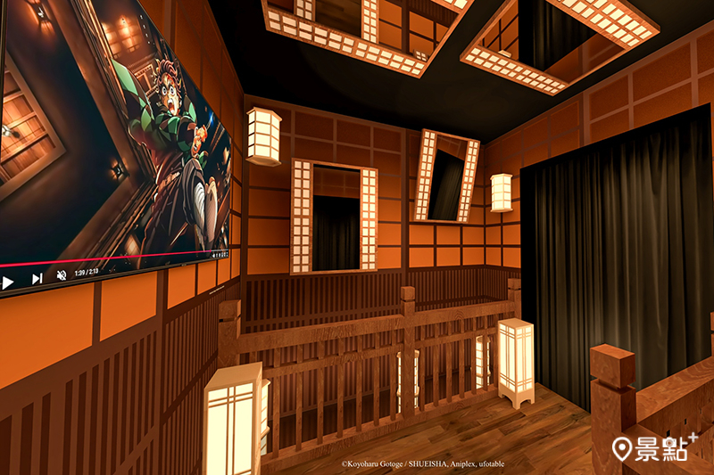 邁向無限城展區，在鏡面交錯中尋找戰鬥的身影。