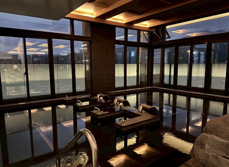 大眾泡湯池(男湯)-望谷