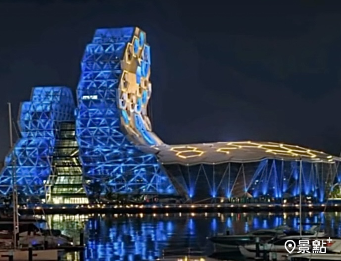 高雄應援TWICE演唱會13處藍色亮燈！陳其邁接收Super Junior水舞應援提案