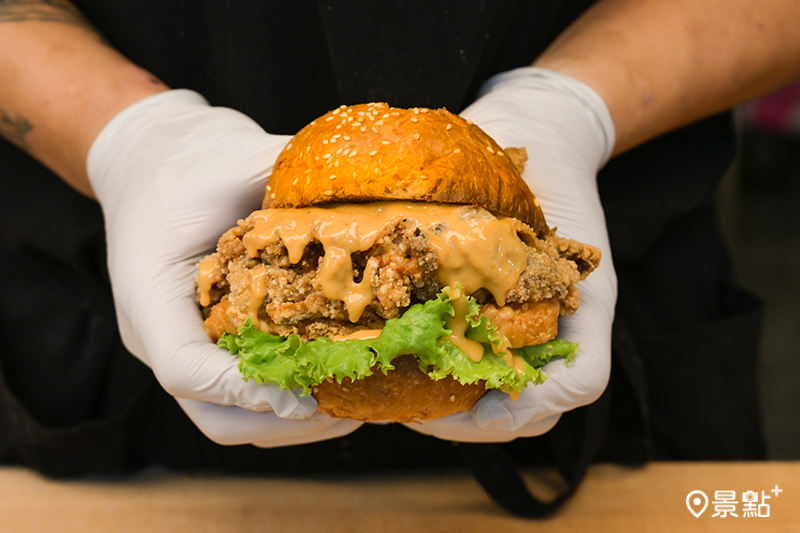 辣味花生豆乳醬漢堡。