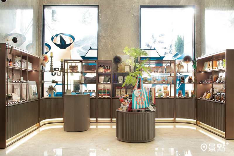 離開前，不妨到飯店大廳「拾品風土選物店」選購在地伴手禮，增添這趟旅途的回憶