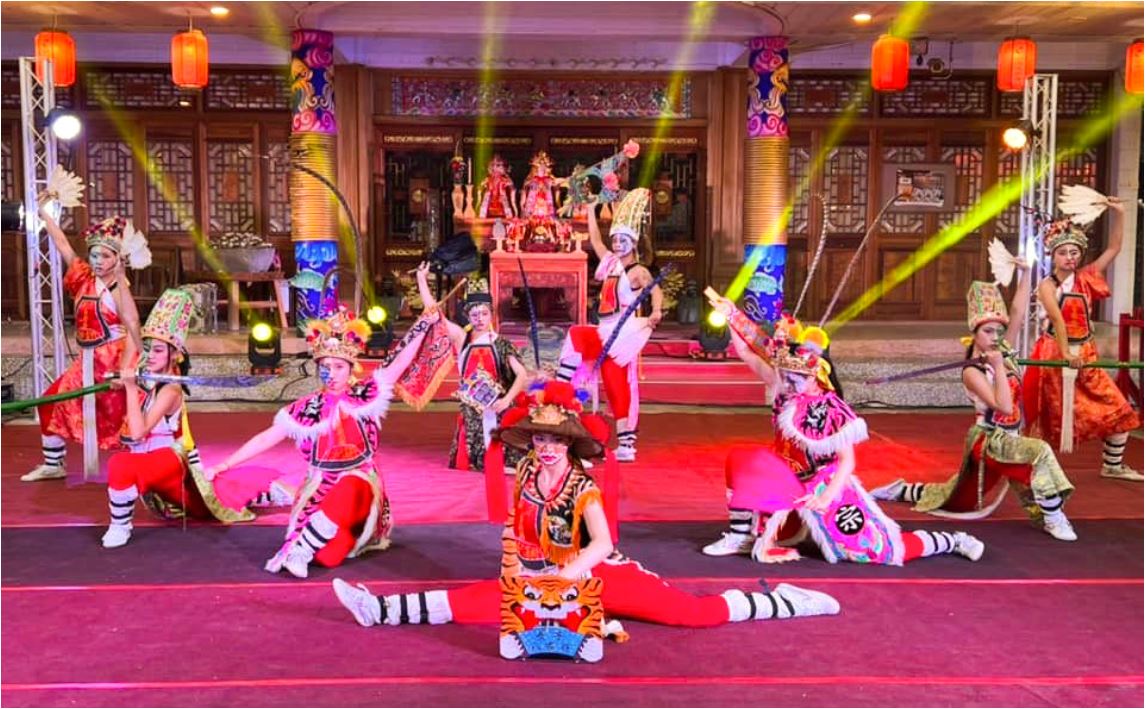 藝陣已從早期繞境活動，演變為吸引觀光的技藝表演。(圖片提供/振宗藝術團)