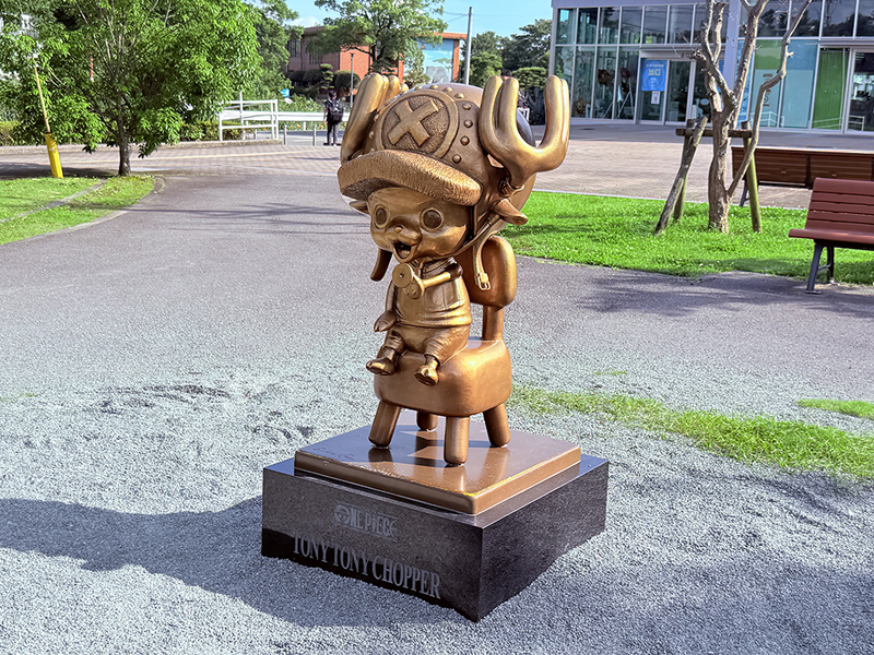 熊本市動植物園喬巴銅像